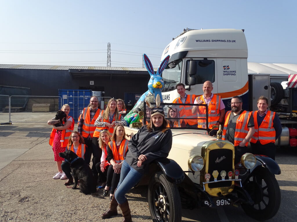 Hares and staff of Williams Shipping